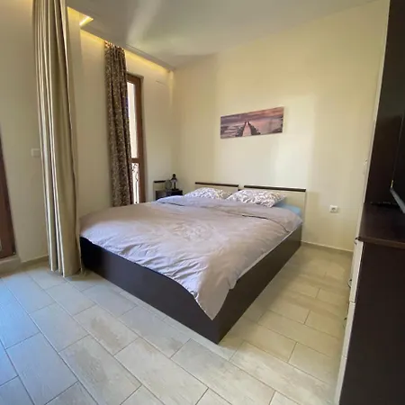 каскадас луксозни нови студия Apartament *