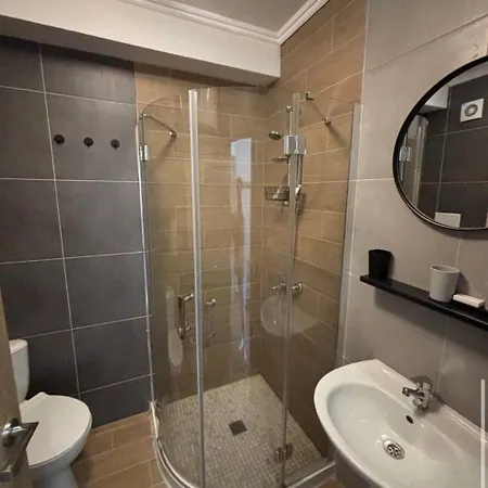 каскадас луксозни нови студия Apartament *